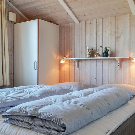 Nice Home In Hvide Sande With Sauna *