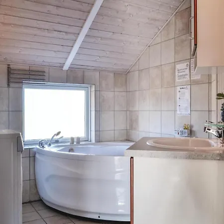Nice Home In Hvide Sande With Sauna *